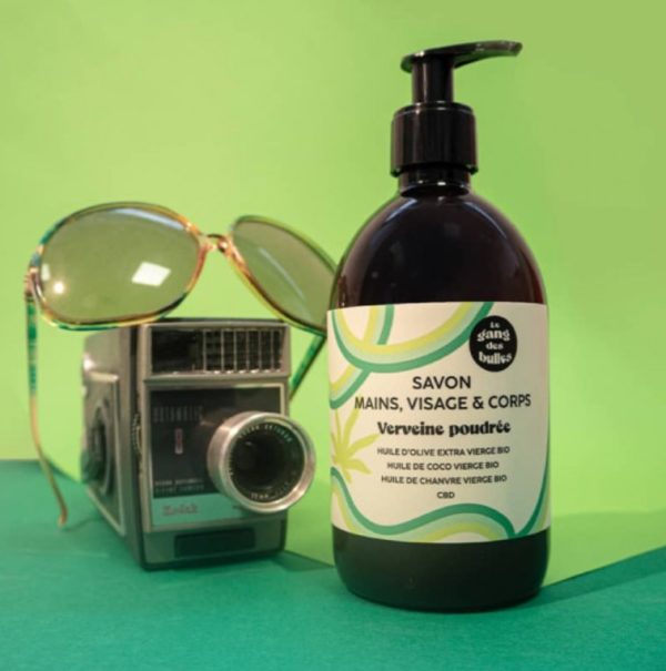 savon-verveine-poudrée-hydrate-nourrit-huile-végétale-peaux-sensibles-et-délicate-nettoie-la-peau-vertus-relaxante-et-apaisante-bio