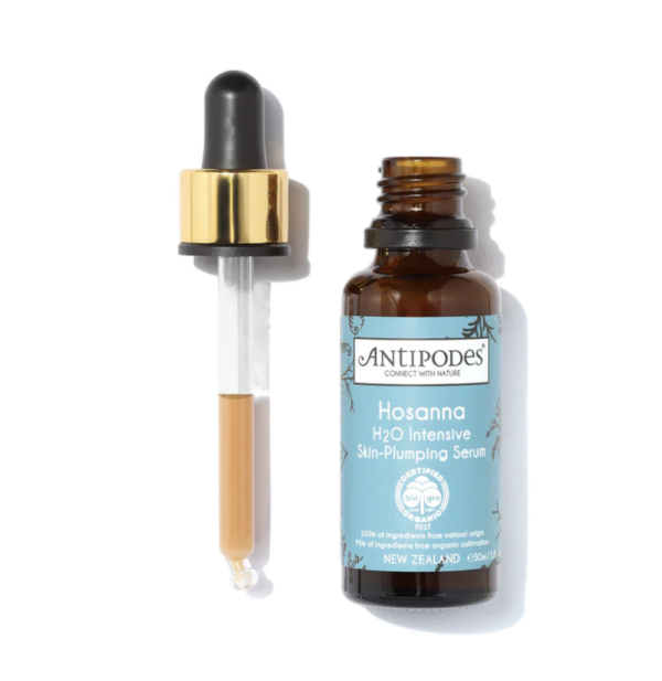 antipodes-hosanna-h2o-serum-repulpant-lisse-raffermie-et-regenere-la-peau-produit-cosmetique-bio-le-teint-est-plus-clair-sans-corps-gras-convient-a-tout-types-de-peaux-grain-d-orge-oullins-lyon-rhone-ma-boutique-holistique-antipodes