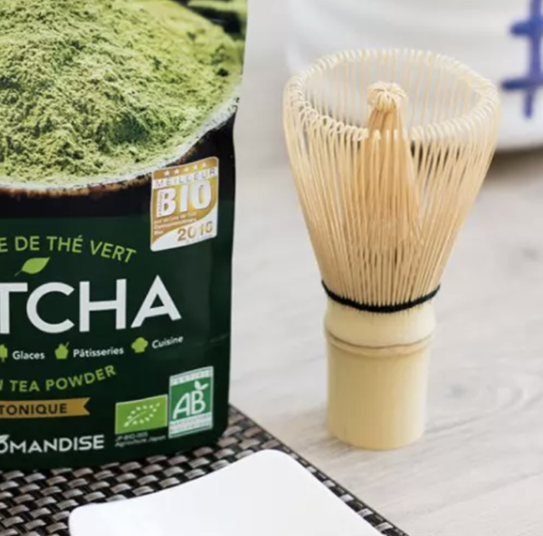 the-matcha-accessoire-fouet-pour-le-the-origine-du-japon-the-vert-aromandise-grain-d-orge-ma-boutique-holistique-oullins-lyon-rhone